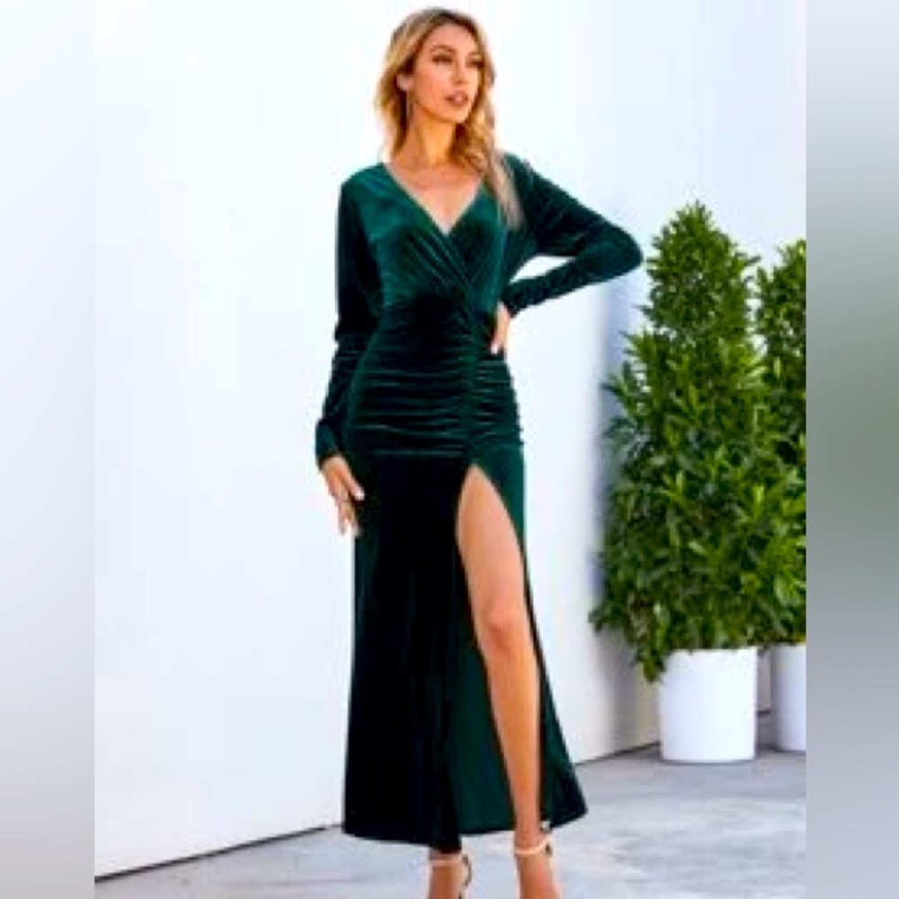 Lot of 5 unique  velvet dresses - elegant fits size small / xs